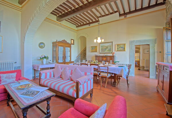 Casale Girifalco: Гостиная