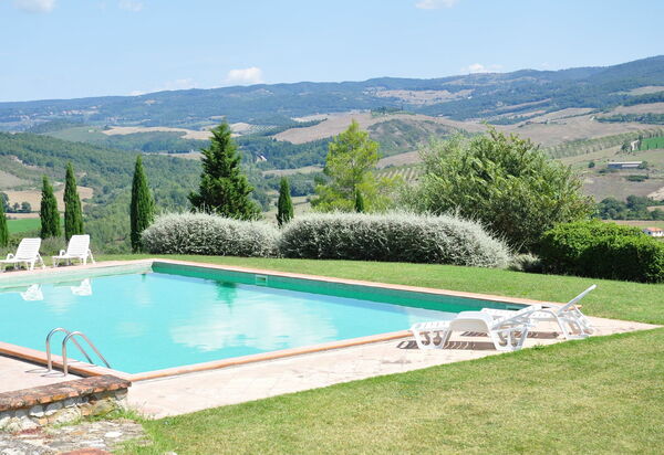 Le Querce Di Campocane: Ansichten, Garten, Schwimmbad, Sommer