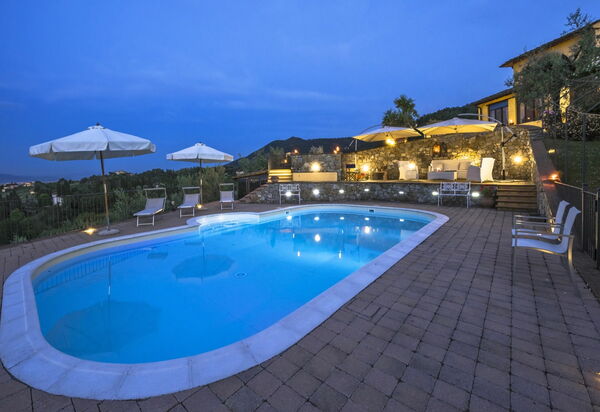 Villa Casalguidi: бассейн