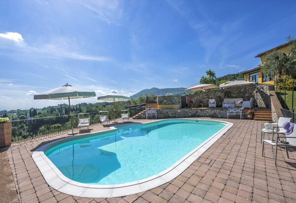 Villa Casalguidi: бассейн