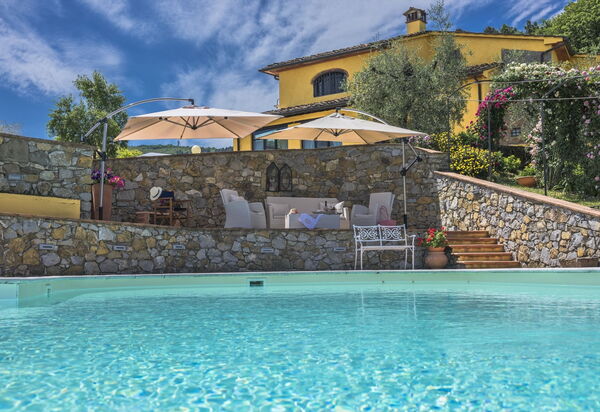 Villa Casalguidi: бассейн, Экстерьеры