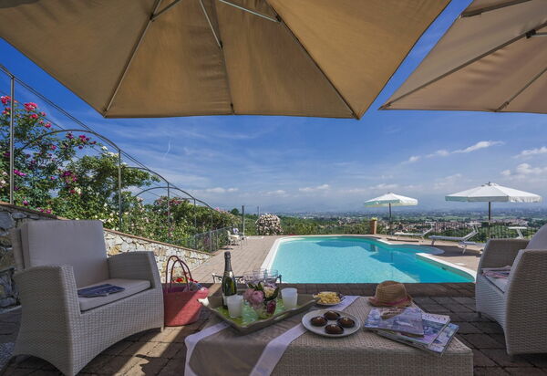 Villa Casalguidi: бассейн