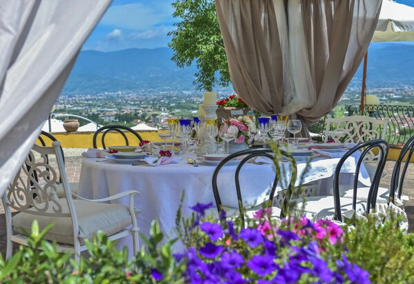 Villa Casalguidi: Балкон / Терраса / Патио, Открытый, Сад