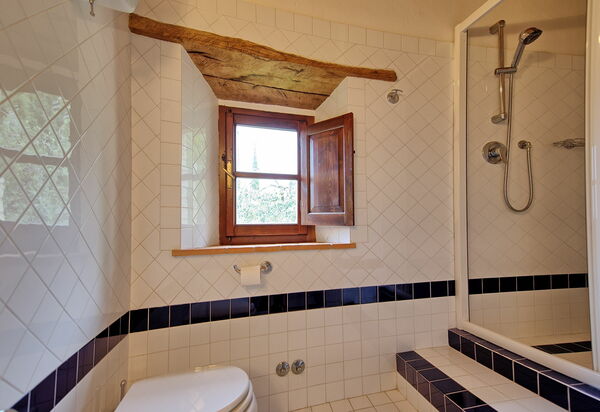 Villa Montalcino: Bathroom