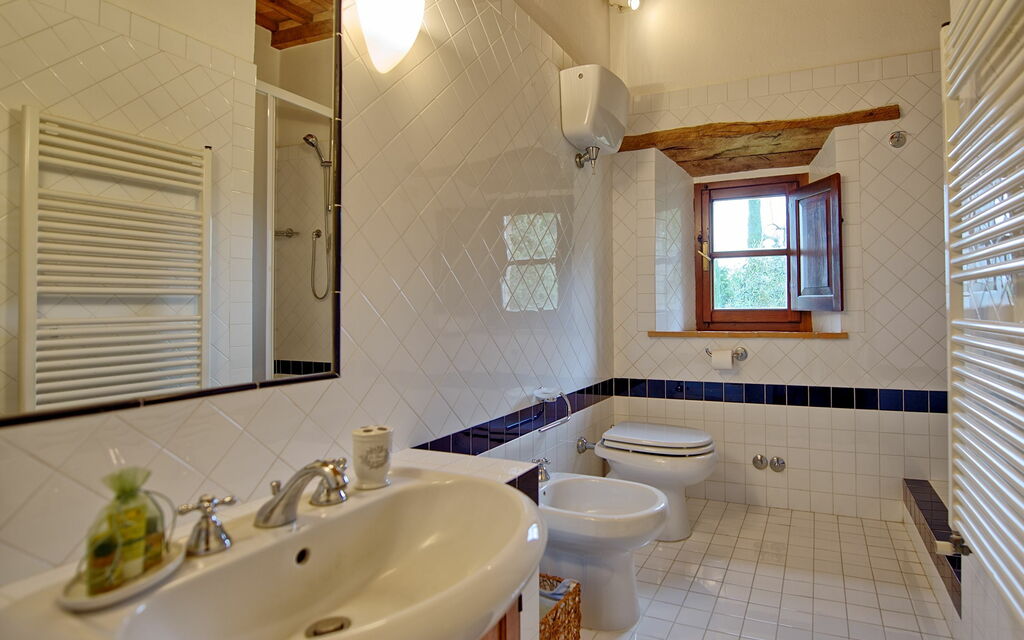 Villa Montalcino: Bathroom