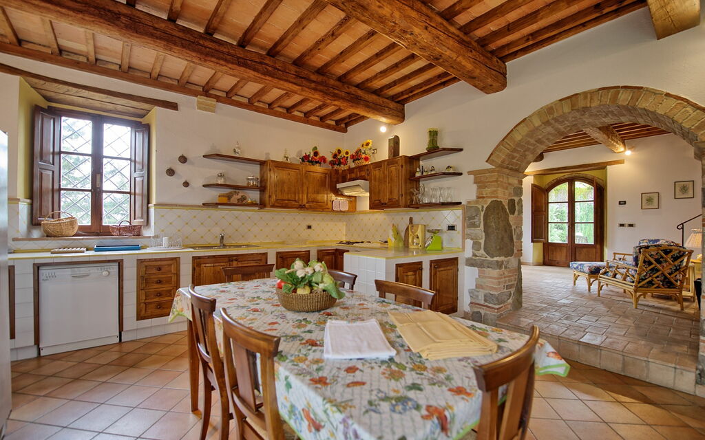 Villa Montalcino: Dining Room, Kitchen