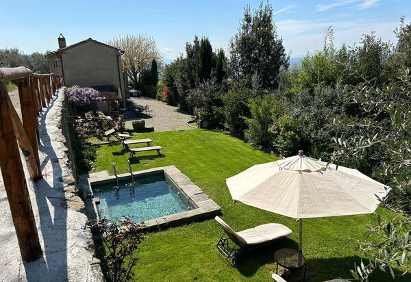 Antico Casale: Ansichten, Außen, Draussen, Garten, Schwimmbad