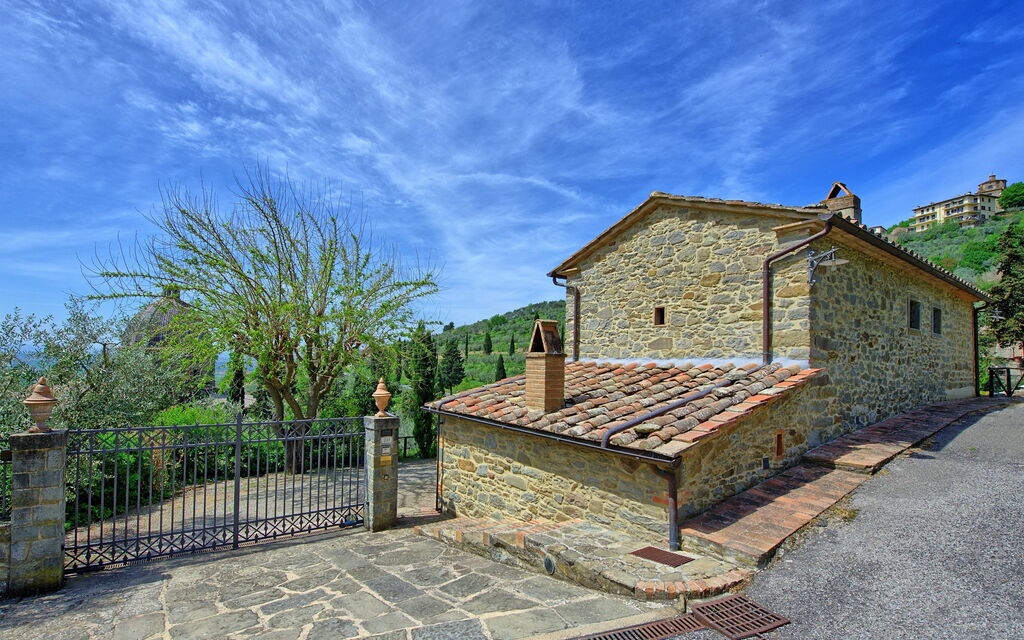 Antico Casale: Building Exterior, Outdoor