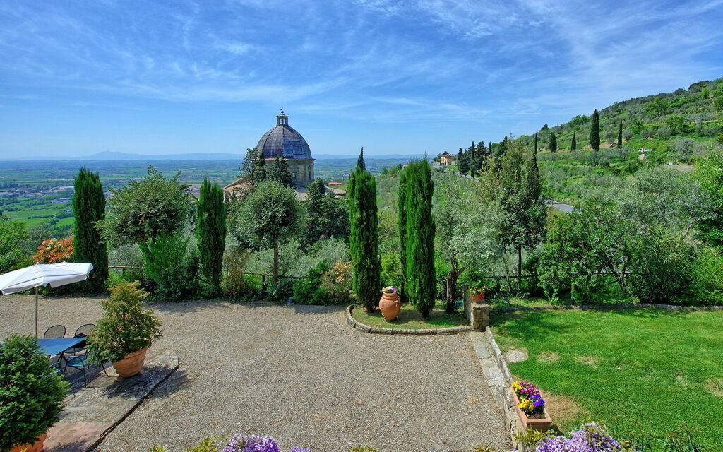 Antico Casale: Garden, Scenic View