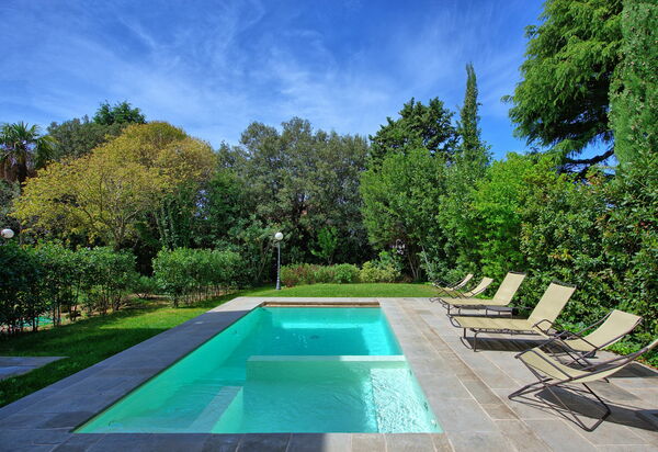 Villa Primula: Schwimmbad