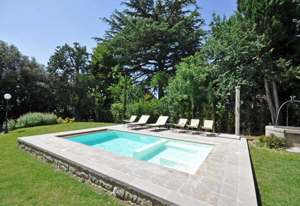 Villa Primula: Schwimmbad