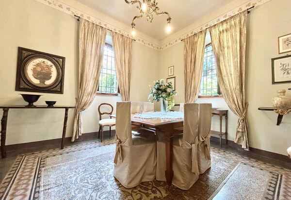 Villa Primula: Esszimmer