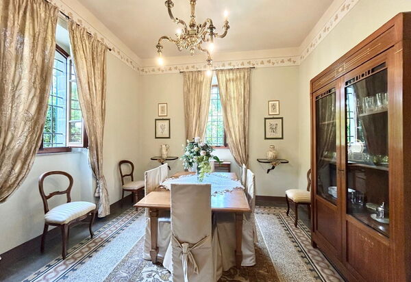 Villa Primula: Esszimmer