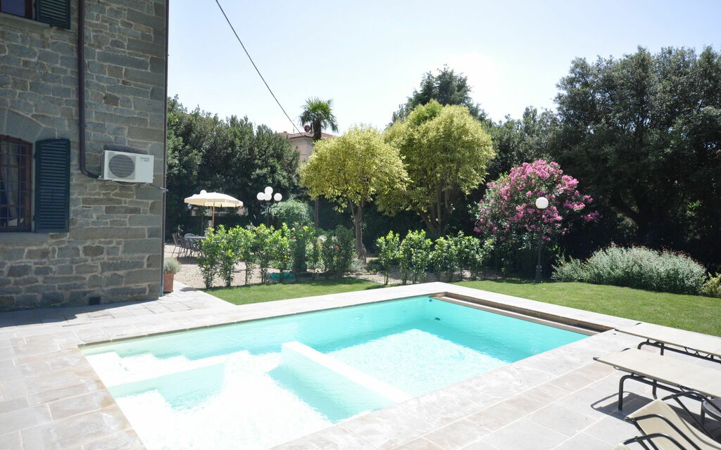 Villa Primula: Piscina
