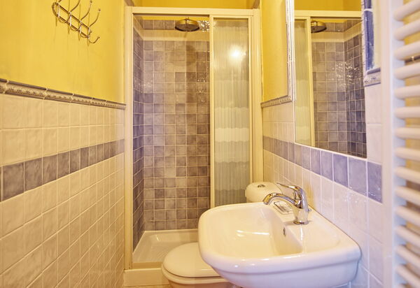 Villa Poggiolino: Bad