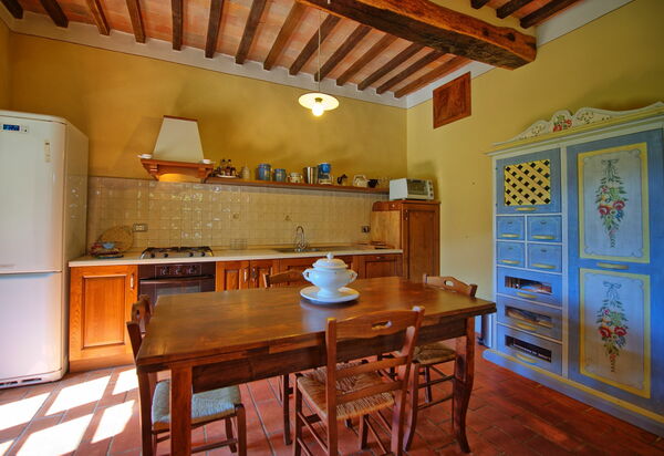 Villa Poggiolino: Esszimmer, Küche