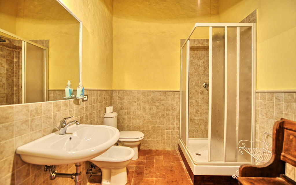 Villa Poggiolino: Badrum