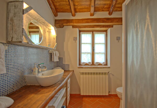 Villa Margherita Due: Bad