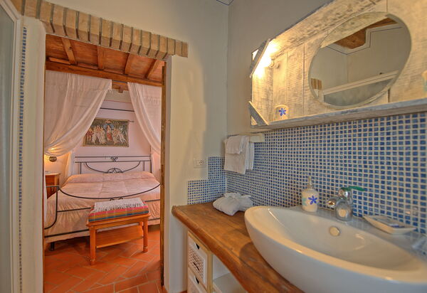 Villa Margherita Due: Bad