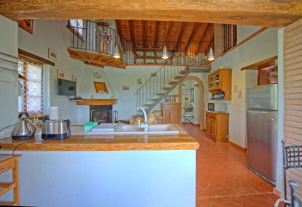 Villa Margherita Due: Esszimmer, Küche, Wohnzimmer