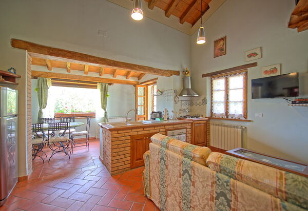 Villa Margherita Due: Esszimmer, Küche, Wohnzimmer