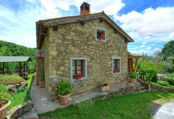 Villa Margherita Due: Draussen, Garten