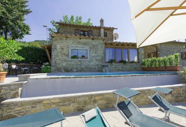 Villa Margherita Tre: Außen, Schwimmbad