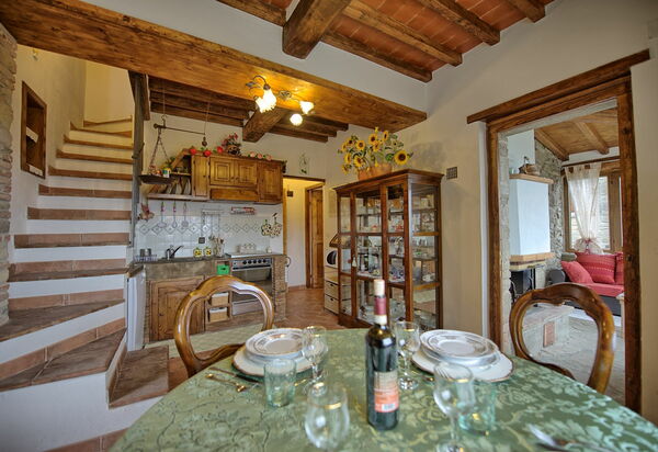 Villa Margherita Tre: Esszimmer, Küche