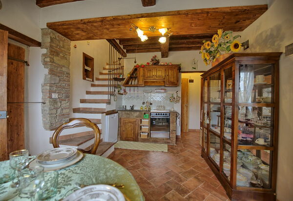 Villa Margherita Tre: Esszimmer, Küche