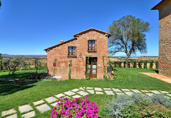 Podere Romina: Außen, Garten