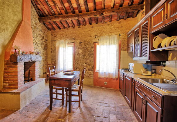 Il Gualdo: Кухня, Столовая