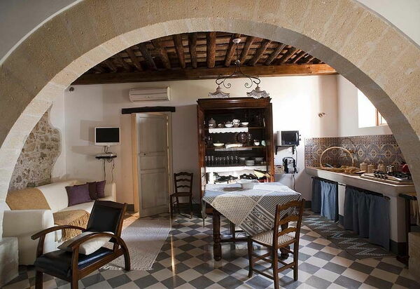 Baglio Maranzano - Titi: Esszimmer, Küche, Wohnzimmer