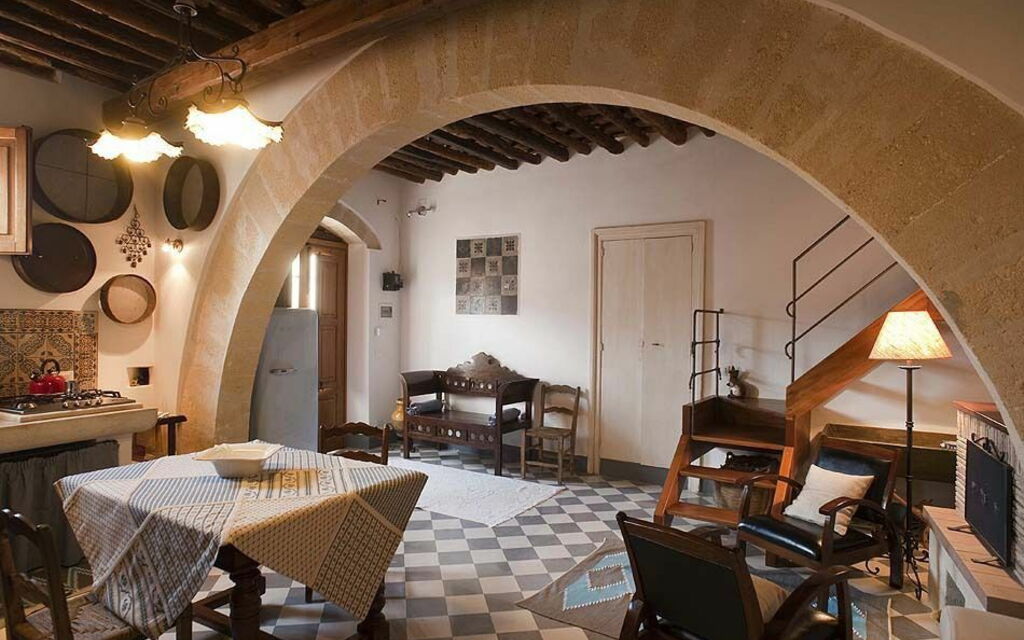 Baglio Maranzano - Titi: Dining Room, Kitchen, Living Room