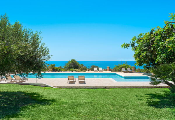 Isla Verde: Ansichten, Außen, Draussen, Garten, Schwimmbad