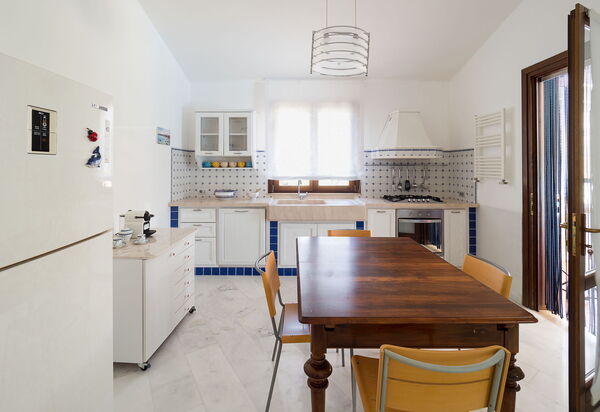 Afrodite: Esszimmer, Küche