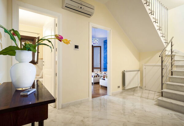 Afrodite: Anderer Raum