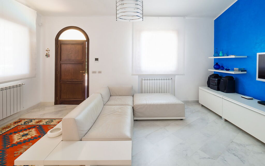 Afrodite: Living Room