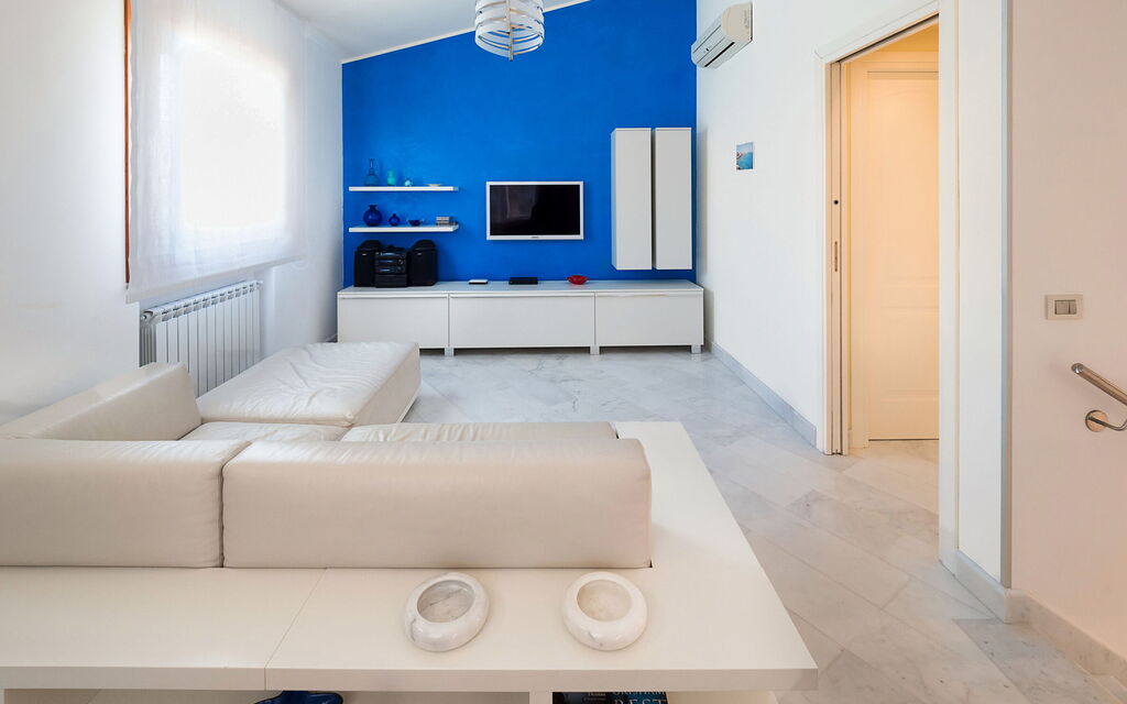 Afrodite: Living Room