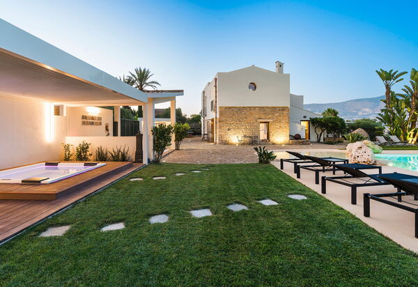 Villa Ager Costa: Außen, Draussen, Schwimmbad