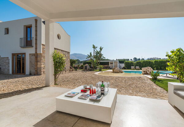 Villa Ager Costa: Außen, Balkon / Terrasse / Patio, Draussen