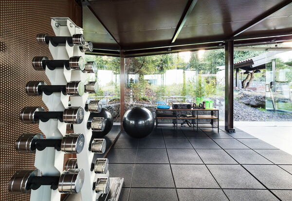 Viagrande: Aktivitäten