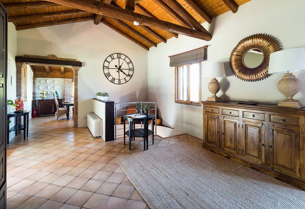 Viagrande: Anderer Raum