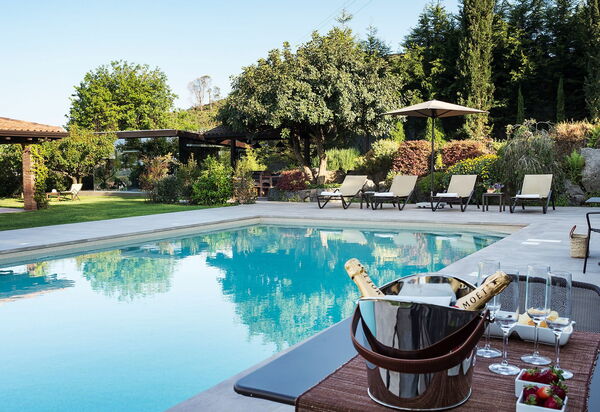 Viagrande: Schwimmbad