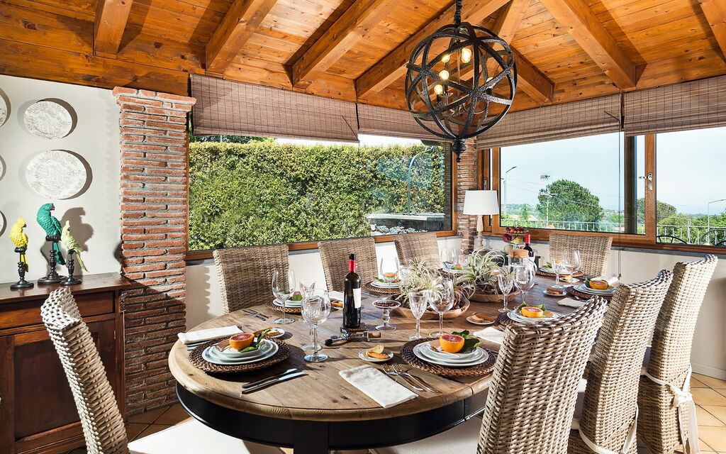 Viagrande: Dining Room