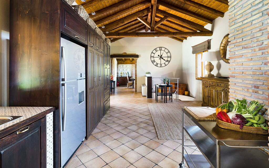 Viagrande: Kitchen