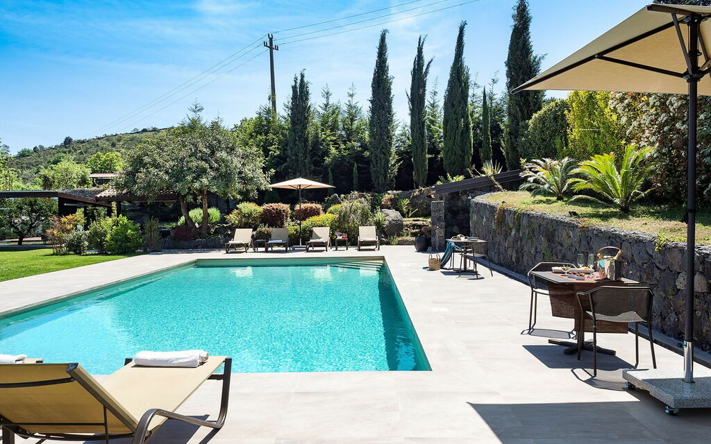 Viagrande: Pool