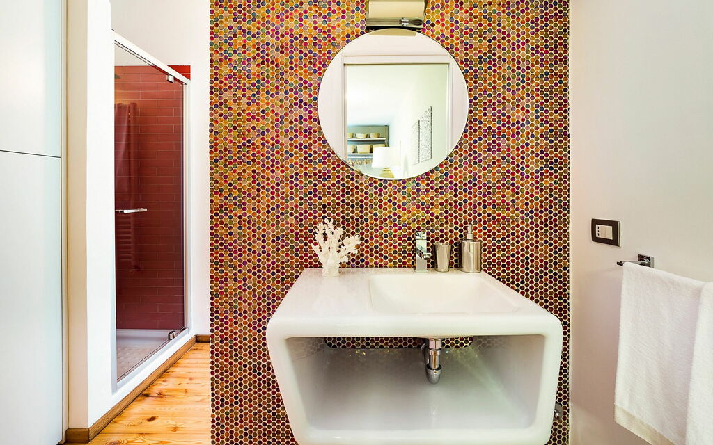 Viagrande: Bathroom