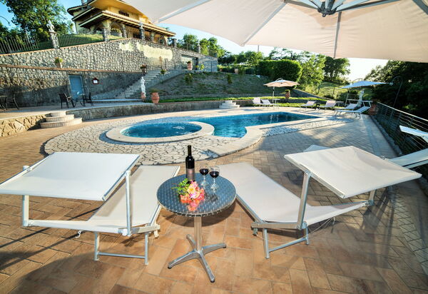 I Gigli Di Bolsena: Schwimmbad