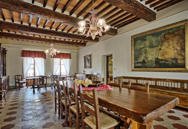 Villa Capolona: Esszimmer