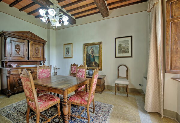 Villa Capolona: Esszimmer